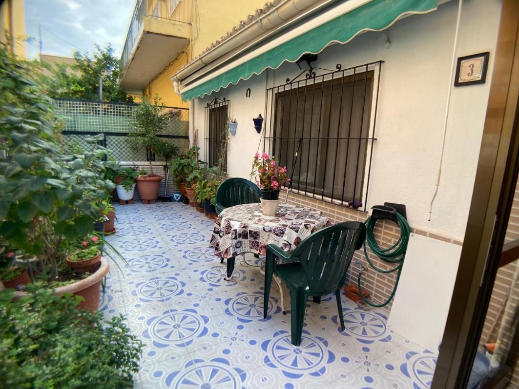 House for sale in Benidorm close to all amenities.
