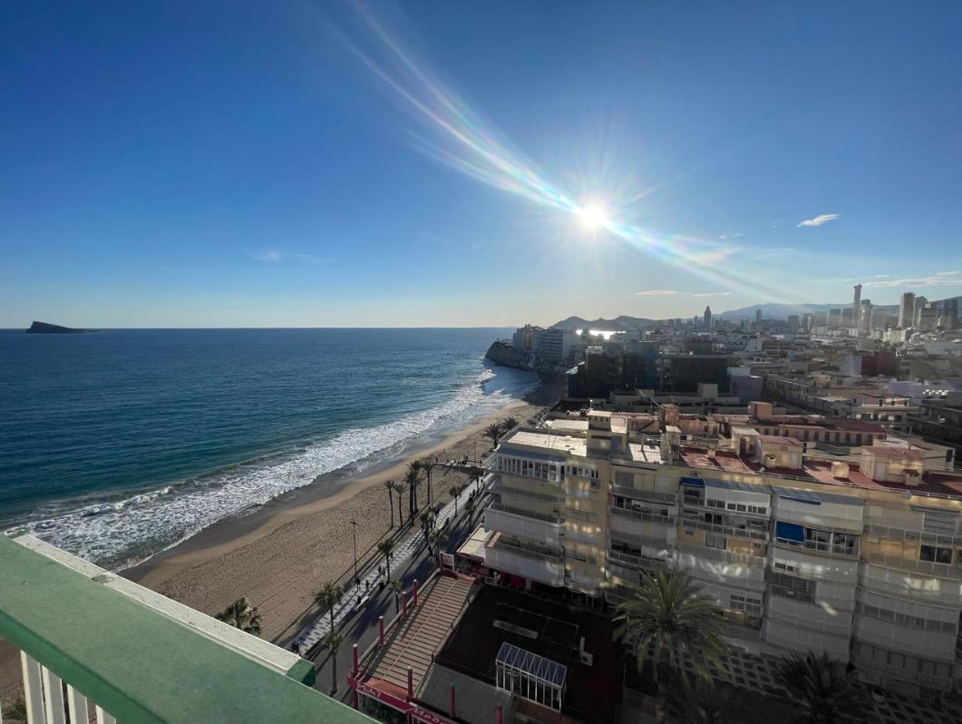 Apartment on the first line of the Levante beach, Benidorm