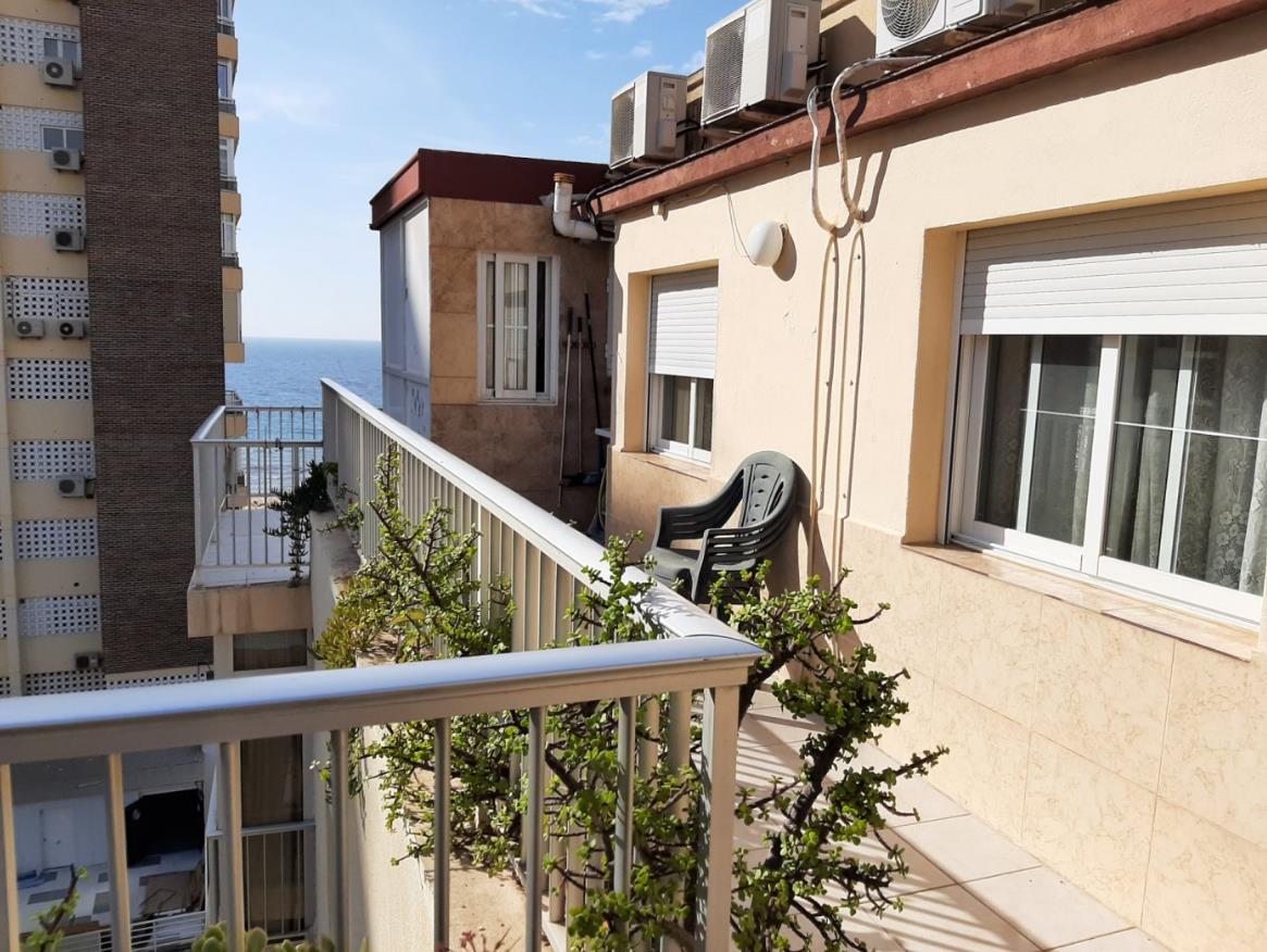 Appartement op de eerste lijn van het Levante-strand.
