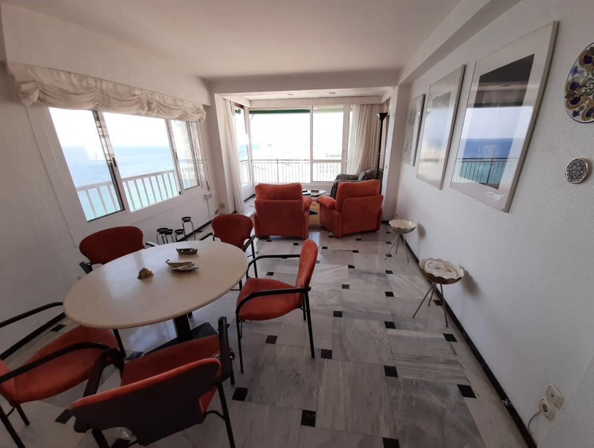 Apartment in Benidorm (first line of Levante)