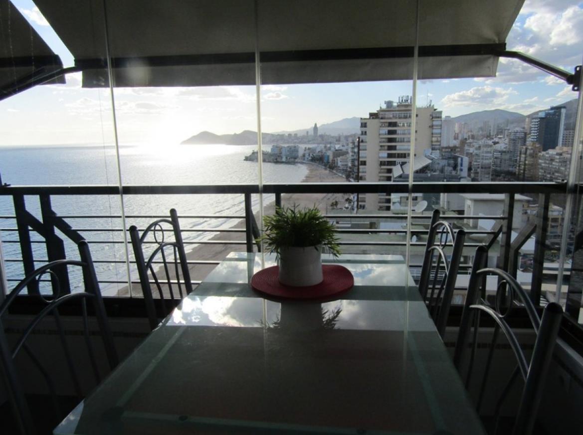 Appartement op de eerste lijn van het Levante strand