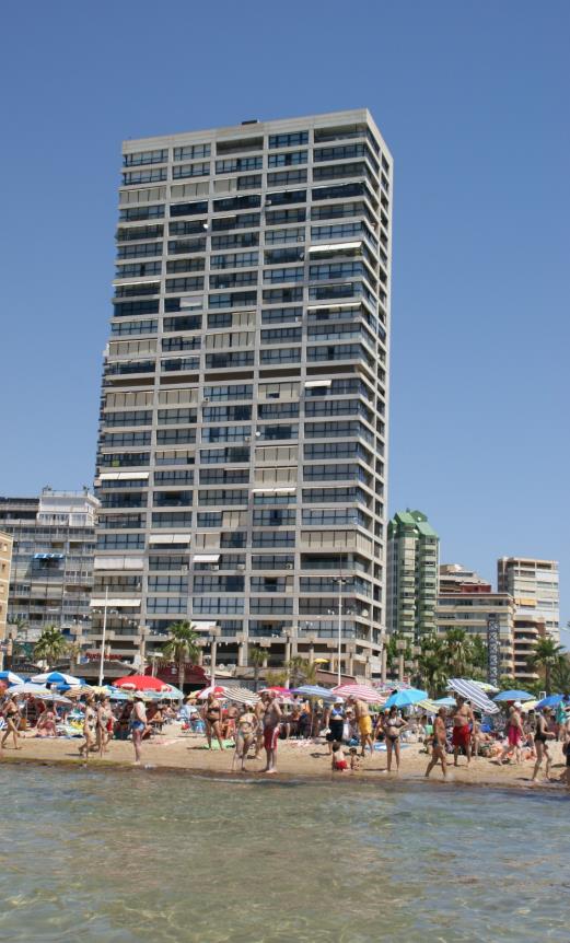 Apartment on the first line of the Levante beach with garage