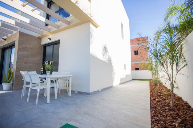 Nieuwe villa's in Los Montesinos, Torrevieja