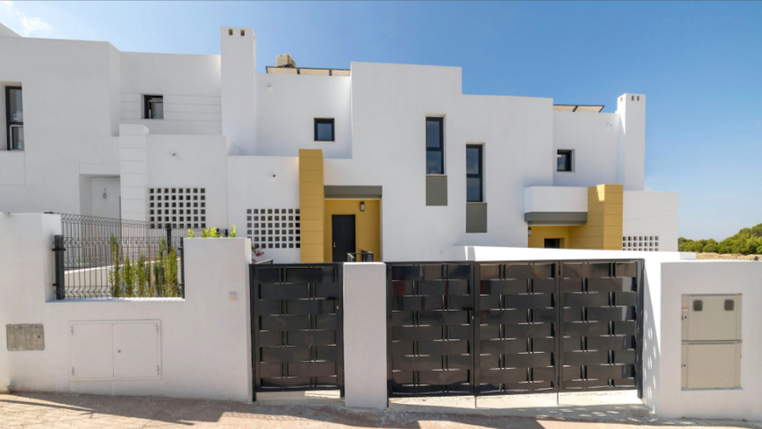 New townhouses in Busot, Alicante