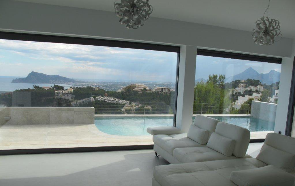 Luxury villa in the urbanization Altea Hills